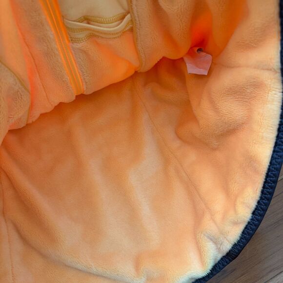 Women Lululemon Glacier Vest Puffer Vest in Fire Rapid Yellow Size 8 - Picture 6 of 9